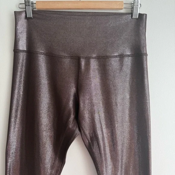 Lululemon Align High Rise Crop - Picture 4 of 9